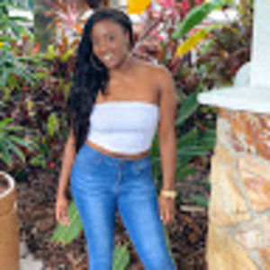 Meet your Posher, Shawntavia